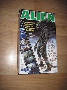 ... Model-Kit-Signed-By-Yaphet-Kotto-As-Parker-With-Movie-Quote-Free-Ship