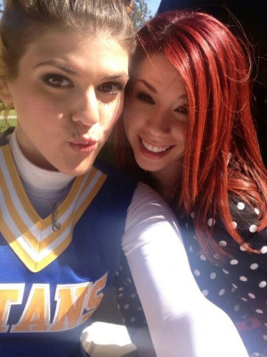 Molly Tarlov (Sadie) & Jillian Rose Reed (Tamara) - Awkward