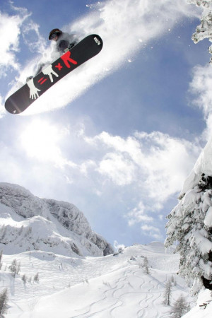 Snowboard Jump Wallpaper 3719