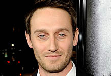 Josh Stewart Pel Culas...