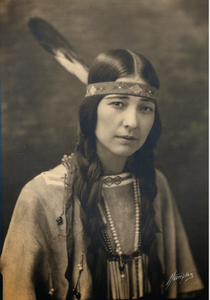 Native_american_women.jpg