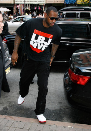 Idiot Lebron James reacts to his Cowboys' Week 1 loss