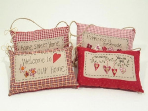 ... pillow with 4 quotes about home and friendship hanging padded pillow