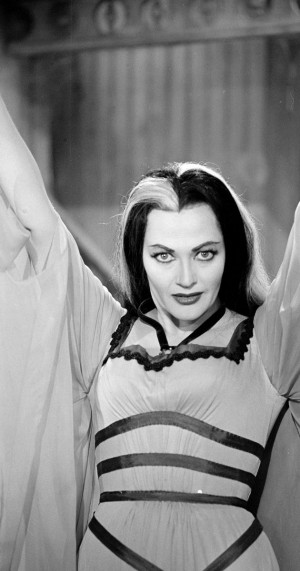 Yvonne DeCarlo as Lily Munster