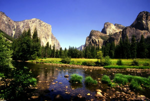 Very Nice Mountain River Wallpaper