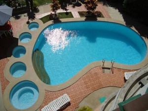 Como pintar la piscina