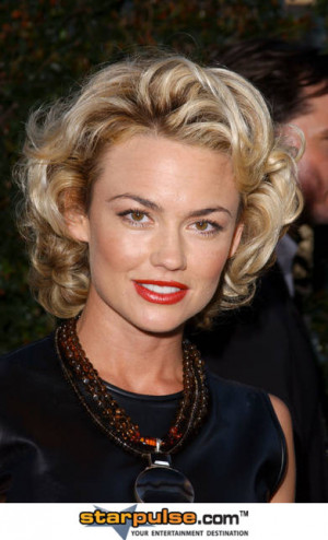 Kelly Carlson Wallpapers