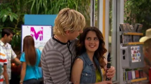 Austin Moon And Ally Dawson