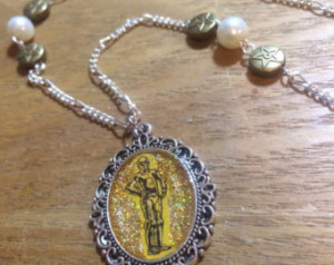 C3PO Resin Pendant inspired on Star Wars character ...
