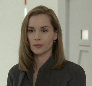 Embeth Davidtz Sarah Paulson