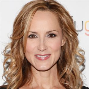 Chely Wright Biography
