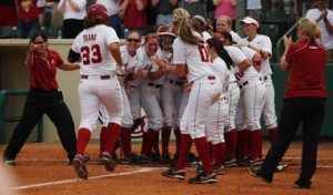 Alabama freshman Jackie Traina heads home after a first-inning grand ...