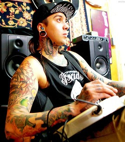 Hey I'm Tony Perry, guitarist for Pierce the Veil. I'm the funniest of ...