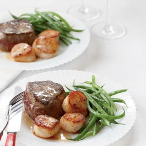 Steak and Scallops with Champagne-Butter Sauce | The perfect Valentine ...