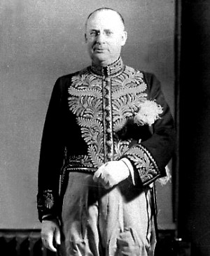 The Conservatives suffered humiliating defeat in 1935, winning only 39 ...