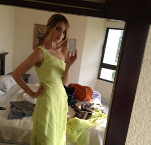 Eiza Gonzalez Takes Amazing Selfies