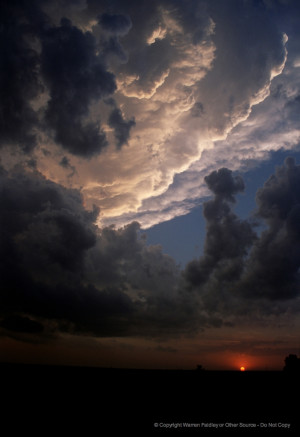 ... : © 2005 - Warren Faidley | Caption: Scary storm over West Texas