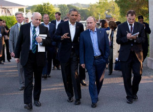 640px-Barack_Obama_and_Vladimir_Putin_walking_in_Ireland.jpg