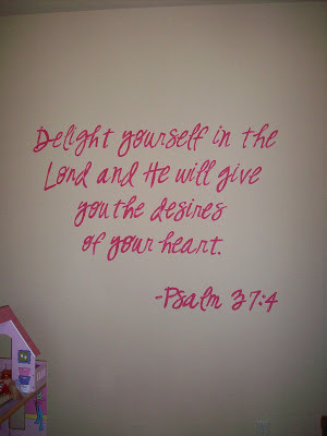 Bible Verses About Strength- 25 Encouraging Scripture Quotes