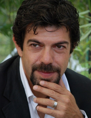 Pierfrancesco Favino picture