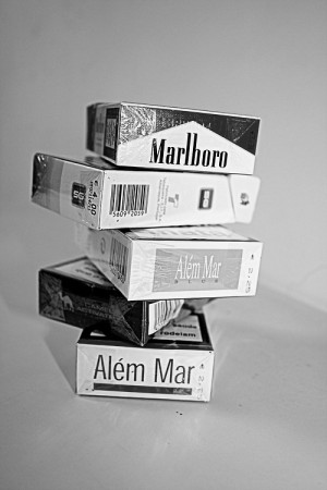 ... Black and White smoke vintage die cigar my cigarette marlboro