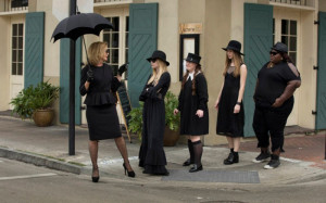 AMERICAN HORROR STORY: COVEN Bitchcraft - Episode 301 (Airs Wednesday ...
