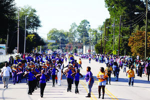 Homecoming parade, other festivities are a family reunion for Wilson ...