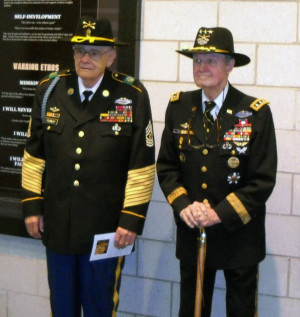 CSM (Ret) Basil Plumley and Lt Gen (Ret) Hal Moore: 2009