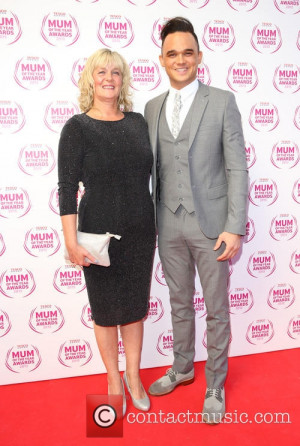 Gareth Gates and Wendy Broadbent Farry - Tesco Mum of the Year Awards ...