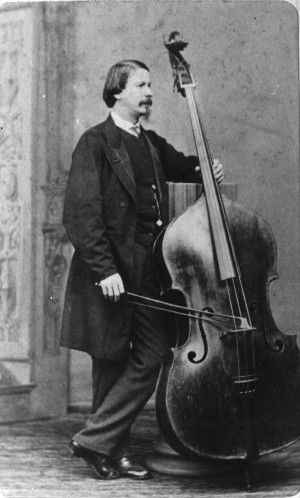 ... The True first man in the world to invent a seven string bass guitar