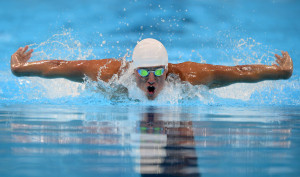 Ryan Lochte swims in the men’s 400-meter individual medley ...