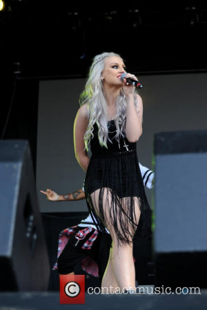 Picture Perrie Edwards And