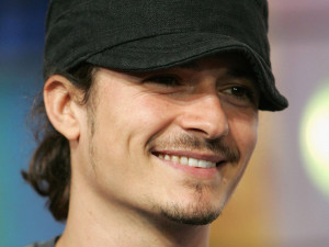 English Actor Orlando Bloom Wallpapers Motivational Quotes wallpapers ...
