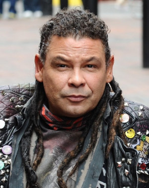 Craig Charles at event of Red Dwarf (1988)