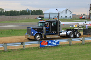 truck pull 300x200 Midwest Pride In Your Ride Truck & Tractor Show ...