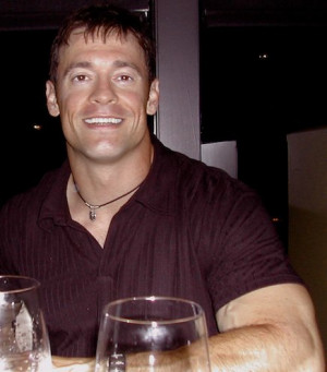 MV5BNTM3NjEwNjgxOV5BMl5BanBnXkFtZTcwNDA4MjE4Nw@@._V1_SY496_SX436_AL ...