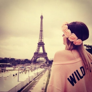 eiffel tower, flower crown, girl, paris, photography, scenery, tumblr