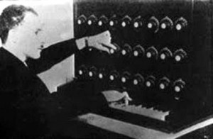 Leon Termen and his Theremin-Harmonium. New York 1920.: Tube Synthesi
