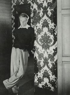 Photo of Sir Cecil Beaton by George Platt Lynes (1938) More