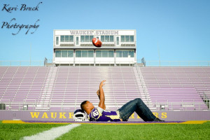 senior session pose idea for football players. High school senior ...