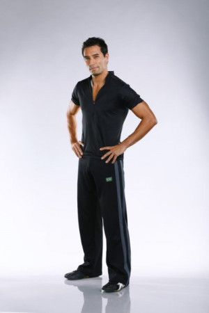 MV5BMTM2MzQwMjE1OV5BMl5BanBnXkFtZTcwNTEwNjgzNA@@._V1_SY600_SX400_AL ...