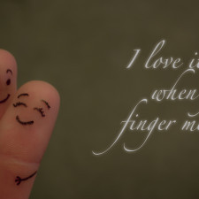 Finger Making Romeitc Love Wallpapers and Photo Gallery