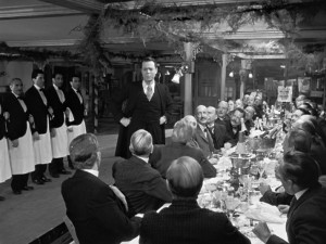 This is a series of screenshots of the 1941 movie Citizen Kane . I'll ...