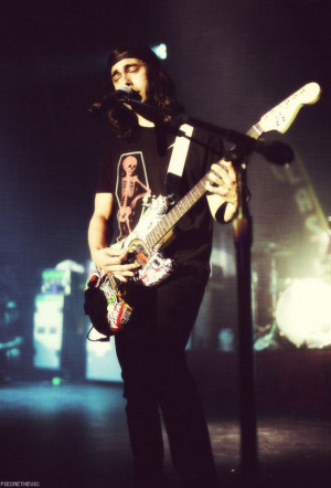 Vic Fuentes