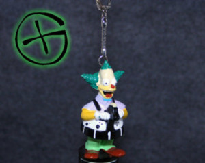 ... Geocaching Travel Bug Hitchhiker Simpsons Crusty The Clown Keychain