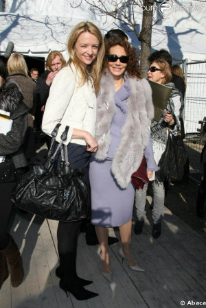 Delphine Arnault Et Marisa Berenson Au Défilé Dior picture
