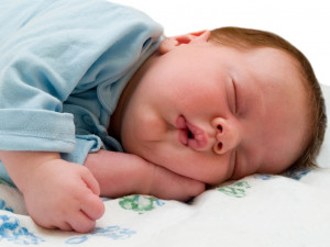 babies sleeping – Image cute baby sleeping, a baby who is very fat ...