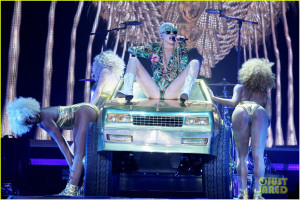 Miley Cyrus Hits the Stage Despite Being 'F king Miserable'