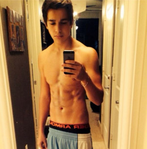 Austin Mahone Works On His Justin Bieber Impression By Posting A ...
