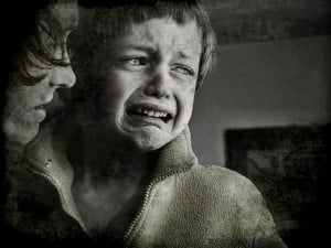 Niños y bebés golpeados y abusados - Signos y síntomas